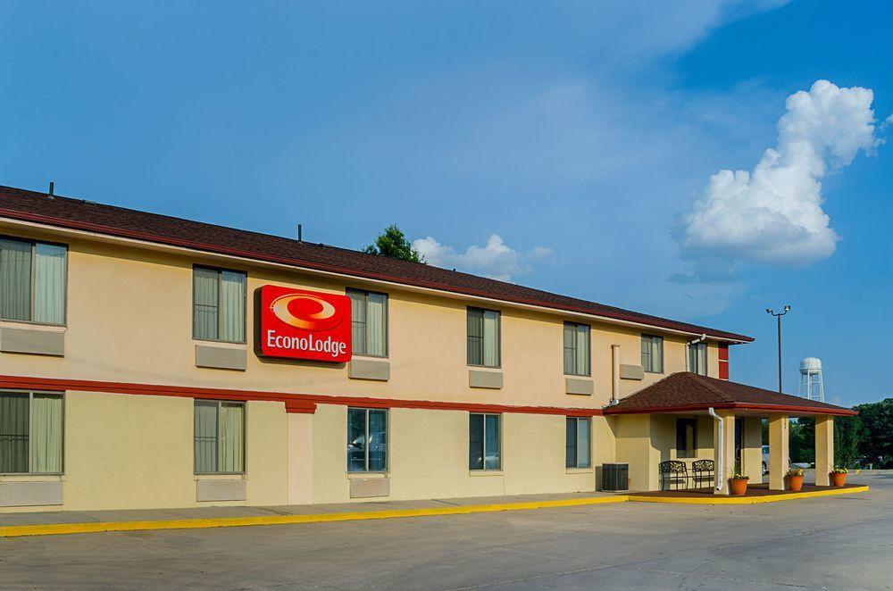 Econo Lodge Lansing - Leavenworth Экстерьер фото